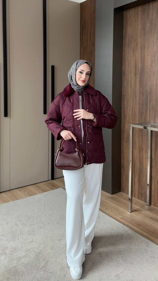 Yakası Kürklü Kapitone Ceket Bordo