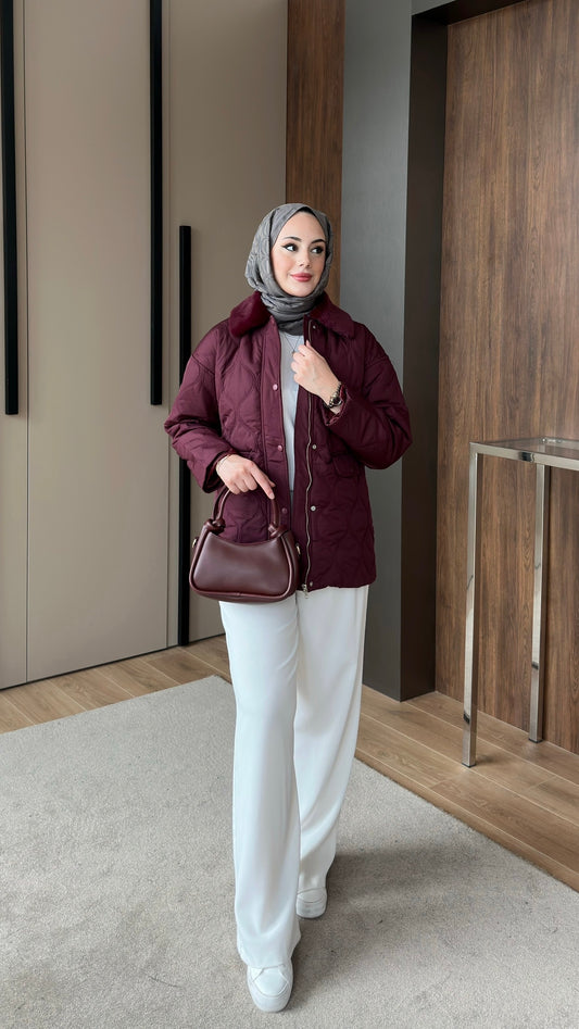 Yakası Kürklü Kapitone Ceket Bordo