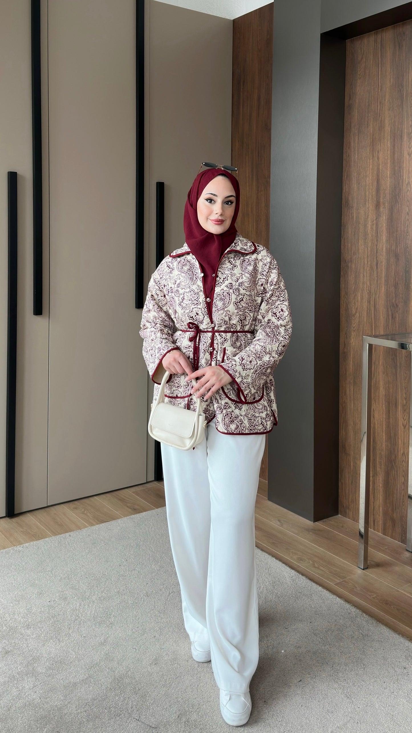 Etnik Desenli Kapitone Ceket Bordo