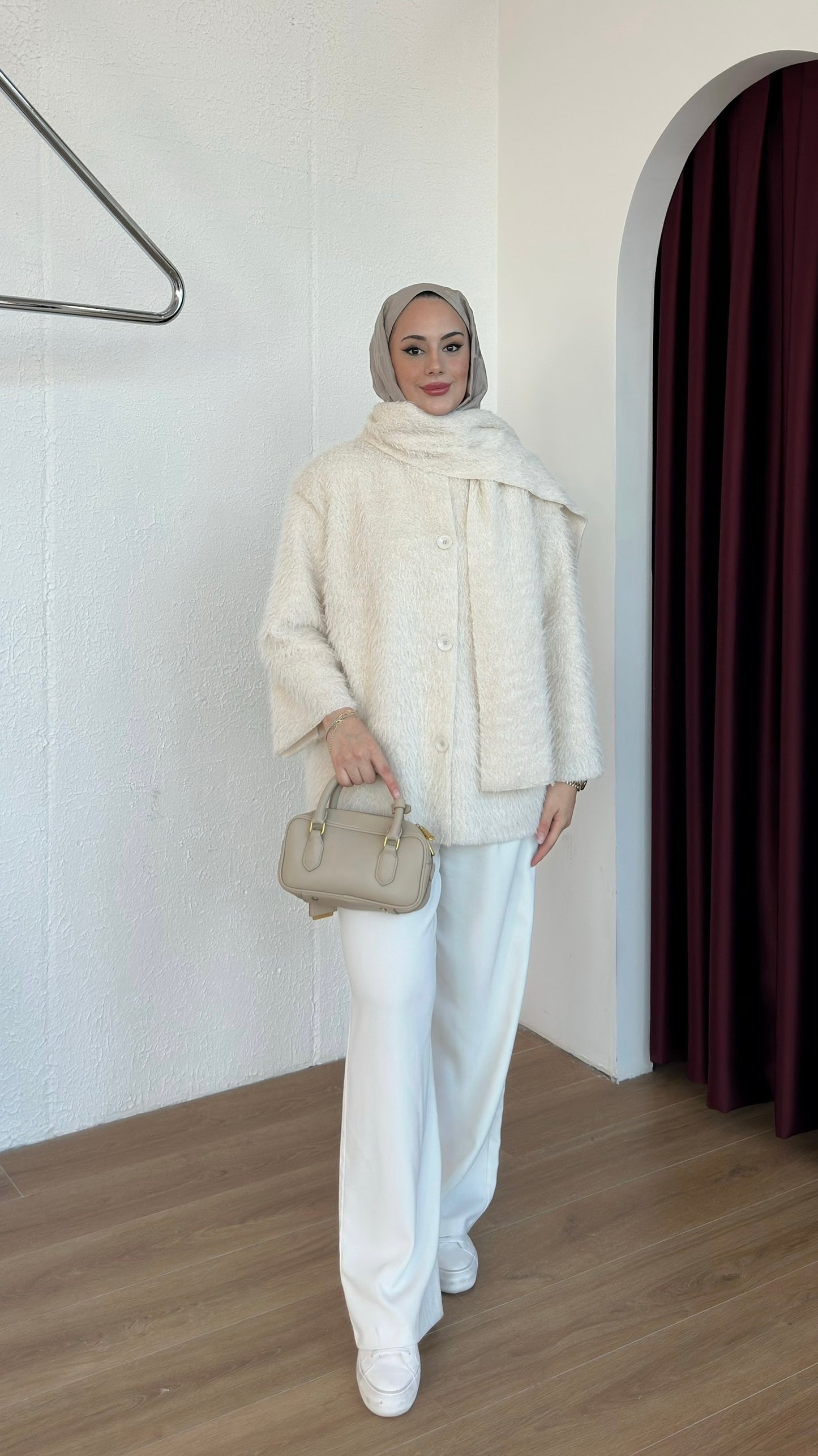 Saçaklı Atkılı Ceket Beyaz