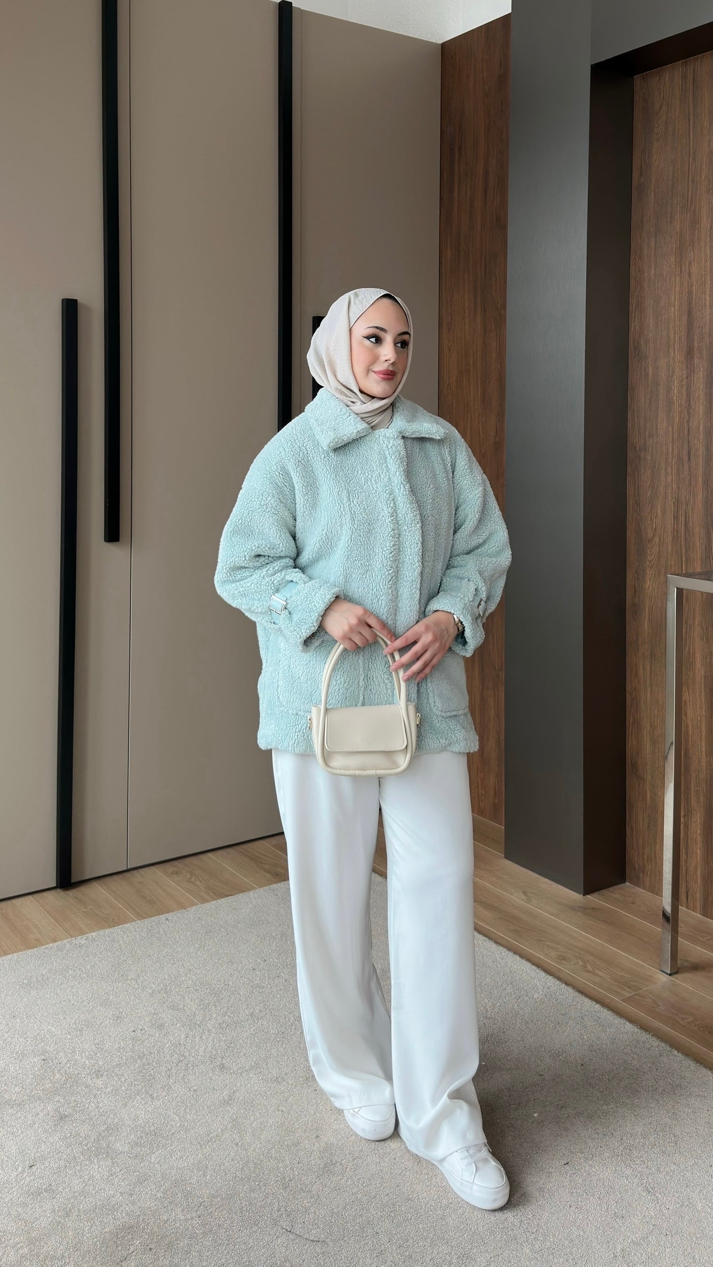 Kolları Kemer Detaylı Peluş Ceket Su Yeşili