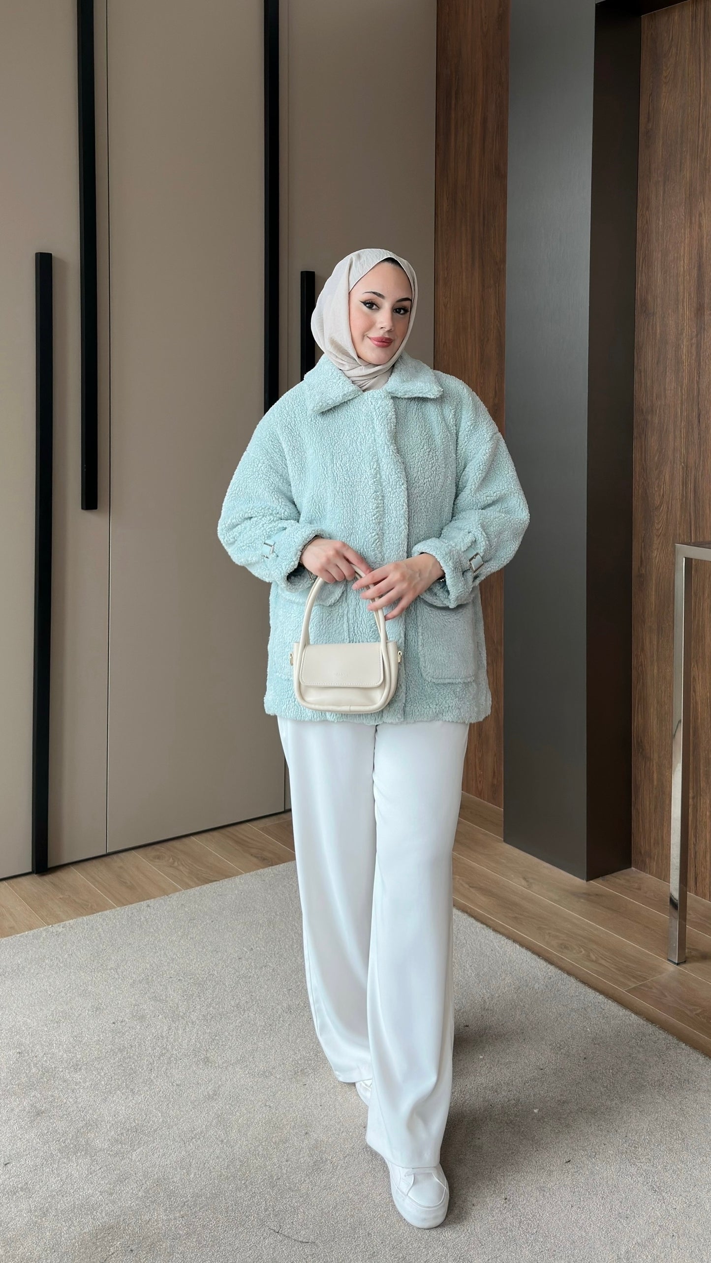 Kolları Kemer Detaylı Peluş Ceket Su Yeşili